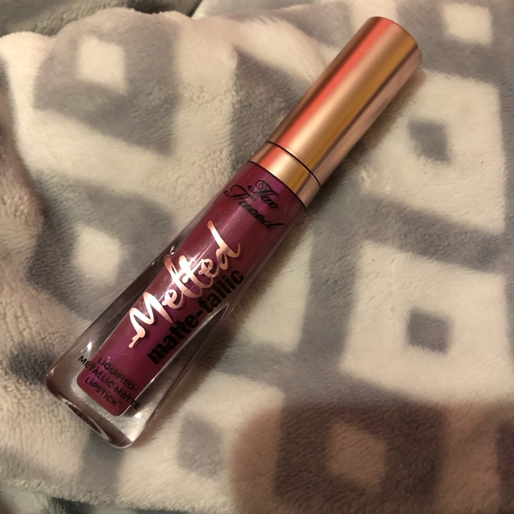 Too faced matte metallic liquid lipstick